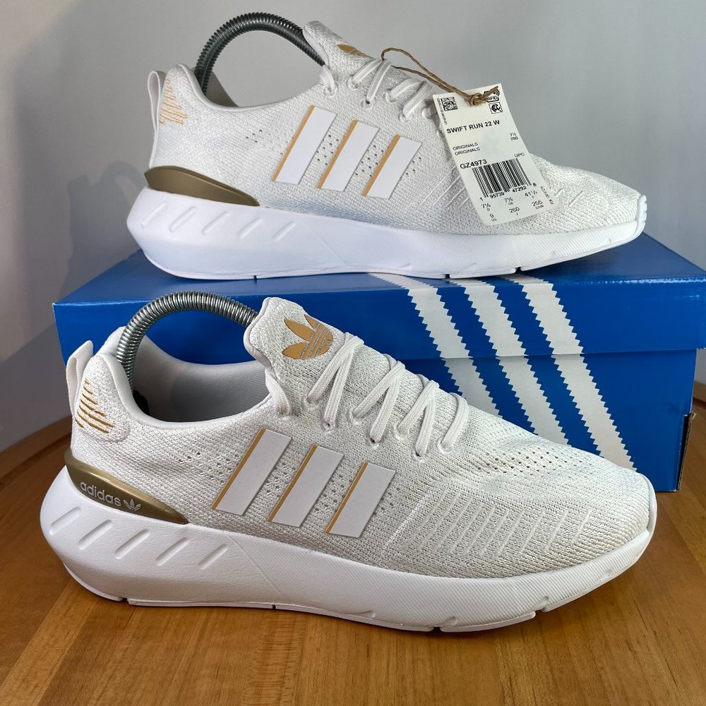 Adidas NIB Swift Run 22 White Gold Athletic Running Shoes Sneakers Womens Size 9